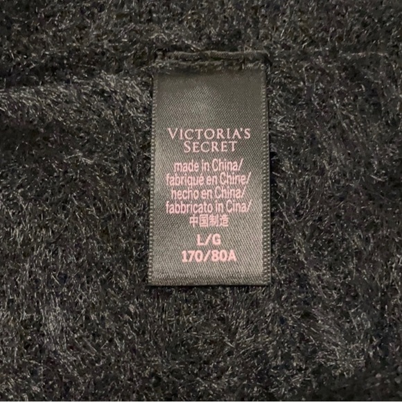 VICTORIA’S SECRET ❤️  Fuzzy Shorts & Top Set - L ~ NWT - Picture 10 of 11